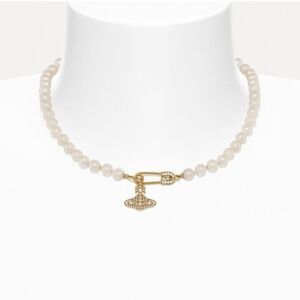 Vivienne Westwood Lucrece Pearl Necklace